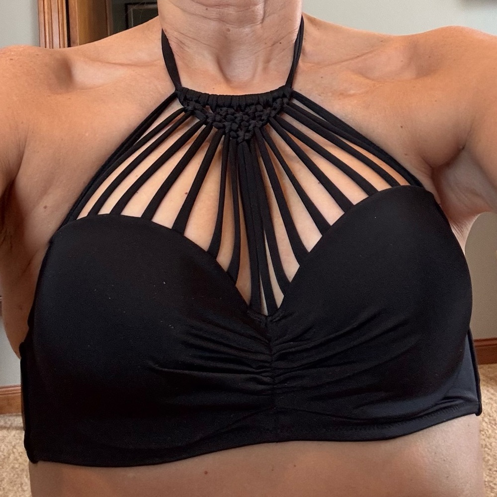 Shade & Shore Black Bikini Top